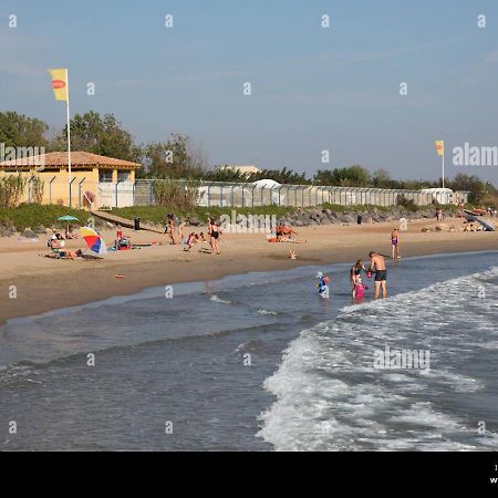 Camping Carabasse Vias Plage. Zewnętrze zdjęcie
